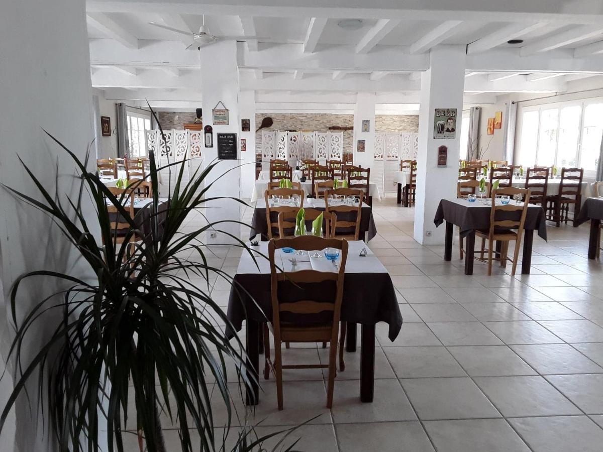 Le Mareuillais Hotel-Restaurant Exterior photo